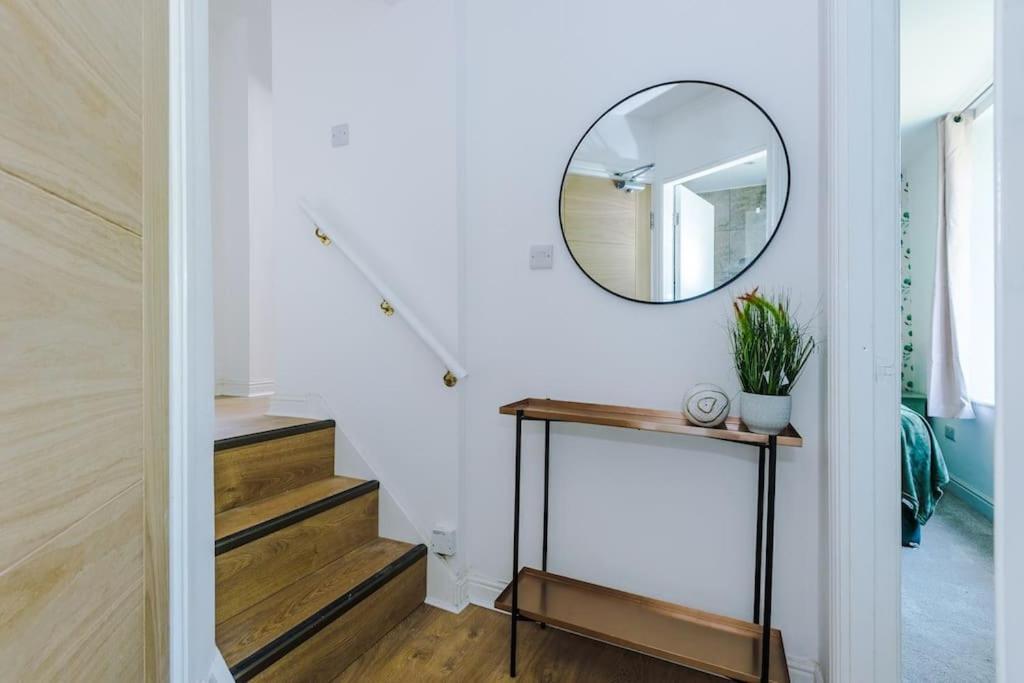 Anchorage Apartment 4 - One Bed Apartment Close To The Centre And The Beach, Located In Llandudno, North Wales Luaran gambar