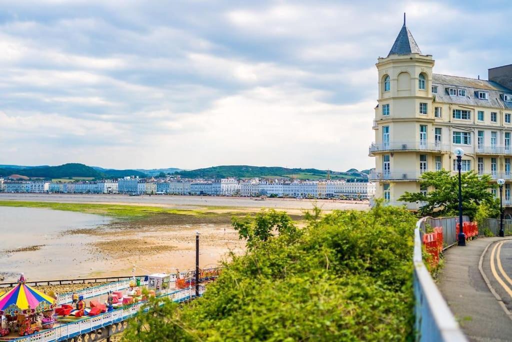 Anchorage Apartment 4 - One Bed Apartment Close To The Centre And The Beach, Located In Llandudno, North Wales Luaran gambar